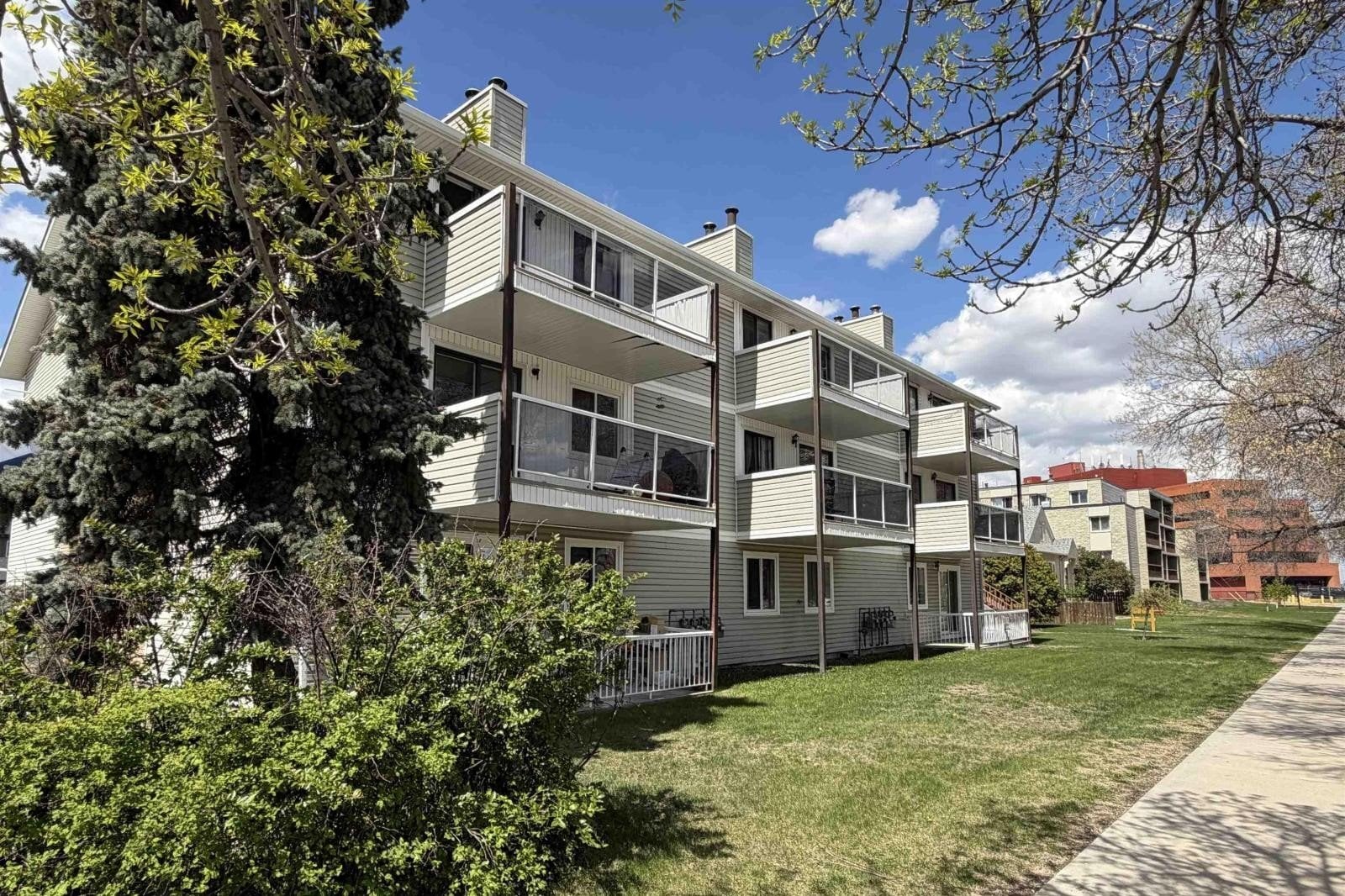 Additional image 7 of 205-10604 110 Avenue NW, Edmonton, AB, T5H4C7