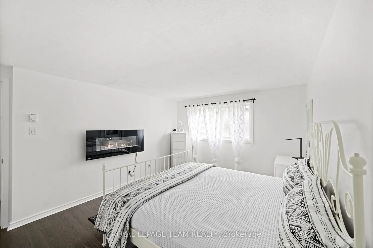 Additional image 12 of 41C Forester Crescent