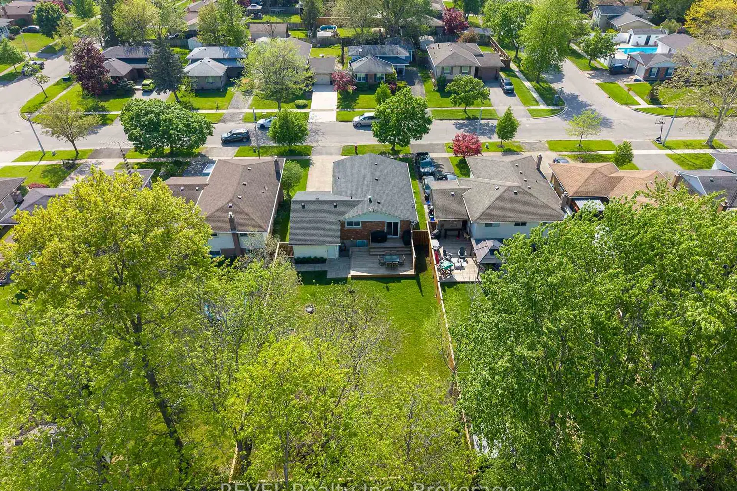 Additional image 20 of 92 Royal Oak Drive