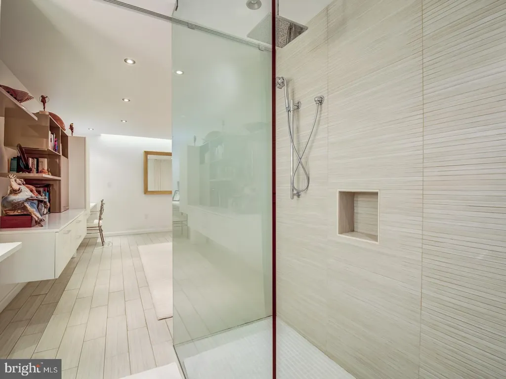 Additional image 17 of 3147 O Street NW, Washington, DC 20007