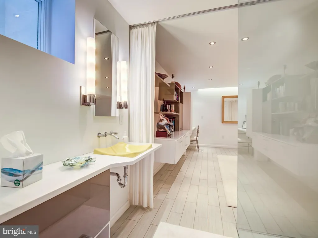 Additional image 16 of 3147 O Street NW, Washington, DC 20007