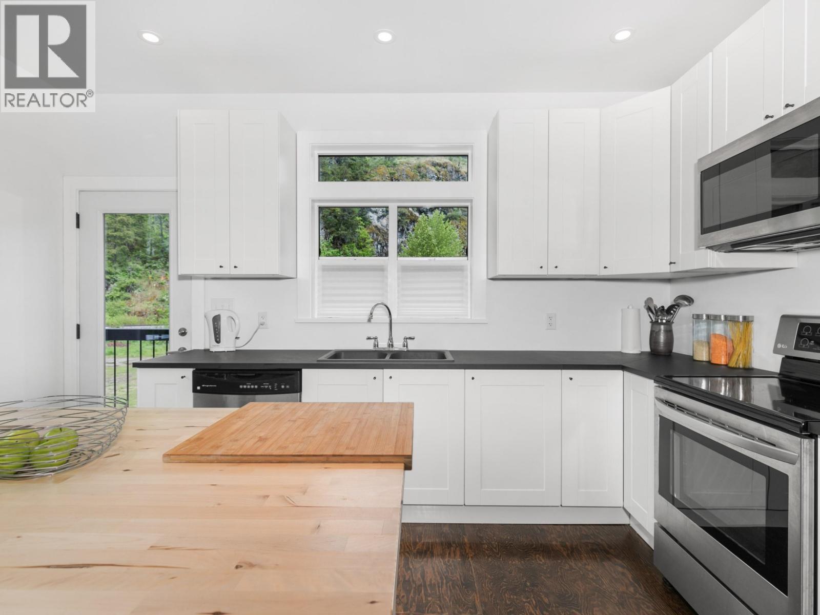 Additional image 3 of 1926 Stonecutter Place, Pemberton, BC, V0N2L0