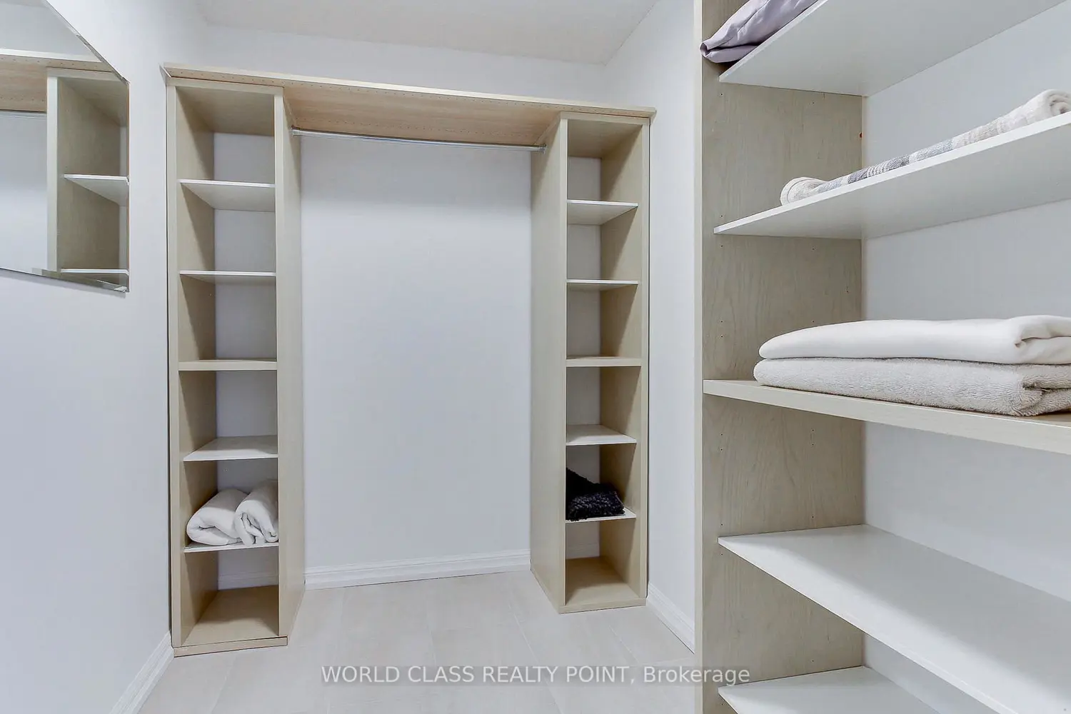 Additional image 5 of 75 Ellen Street 207