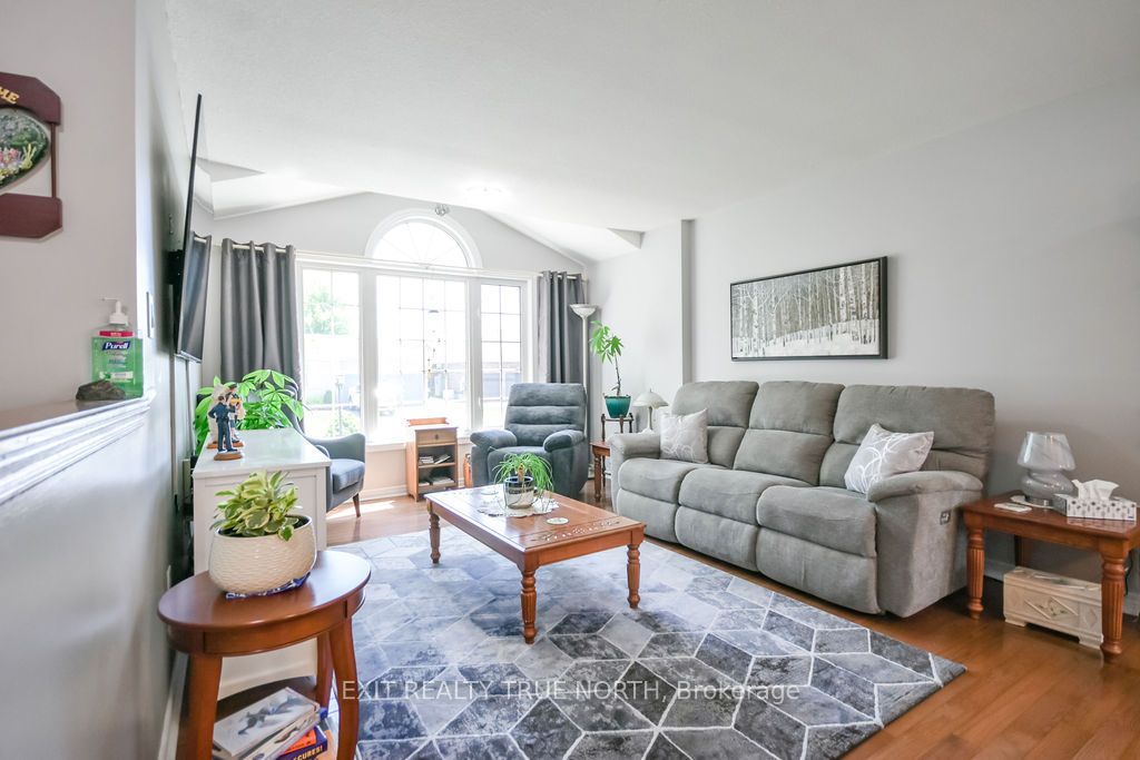 Additional image 5 of 32 Graham Street, Springwater, ON, L0L 1P0
