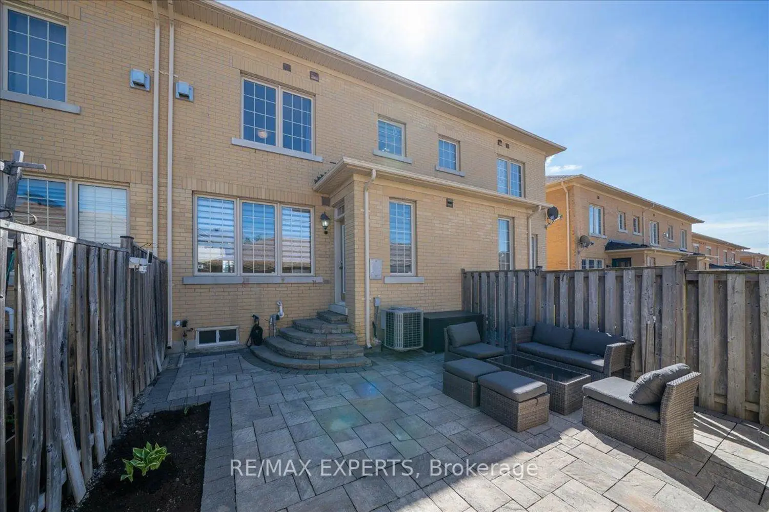 Additional image 8 of 10534 Victoria Square Boulevard