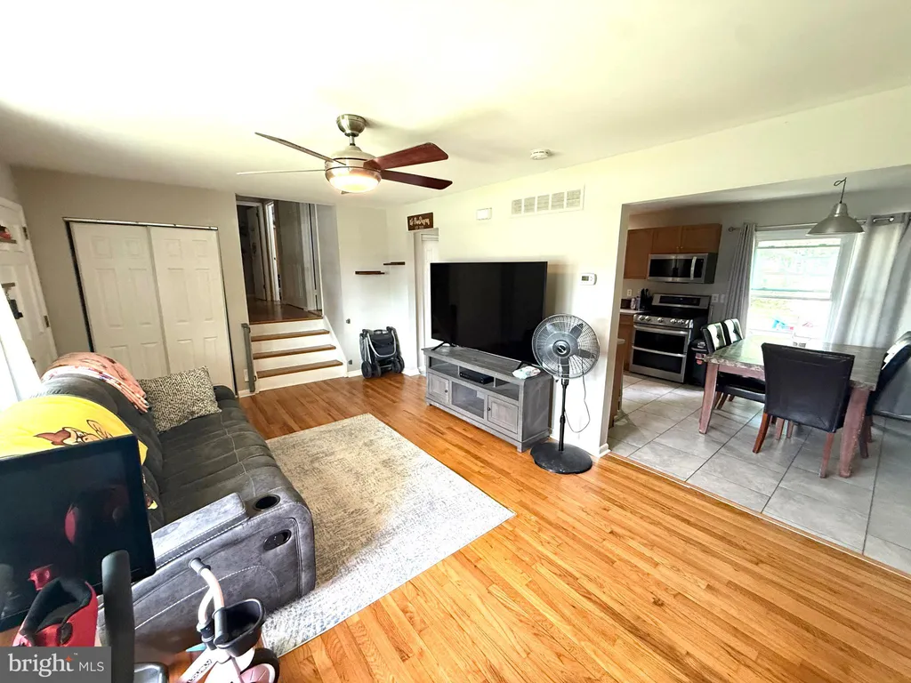Additional image 10 of 879 Broadfield Drive, Newark, DE 19713