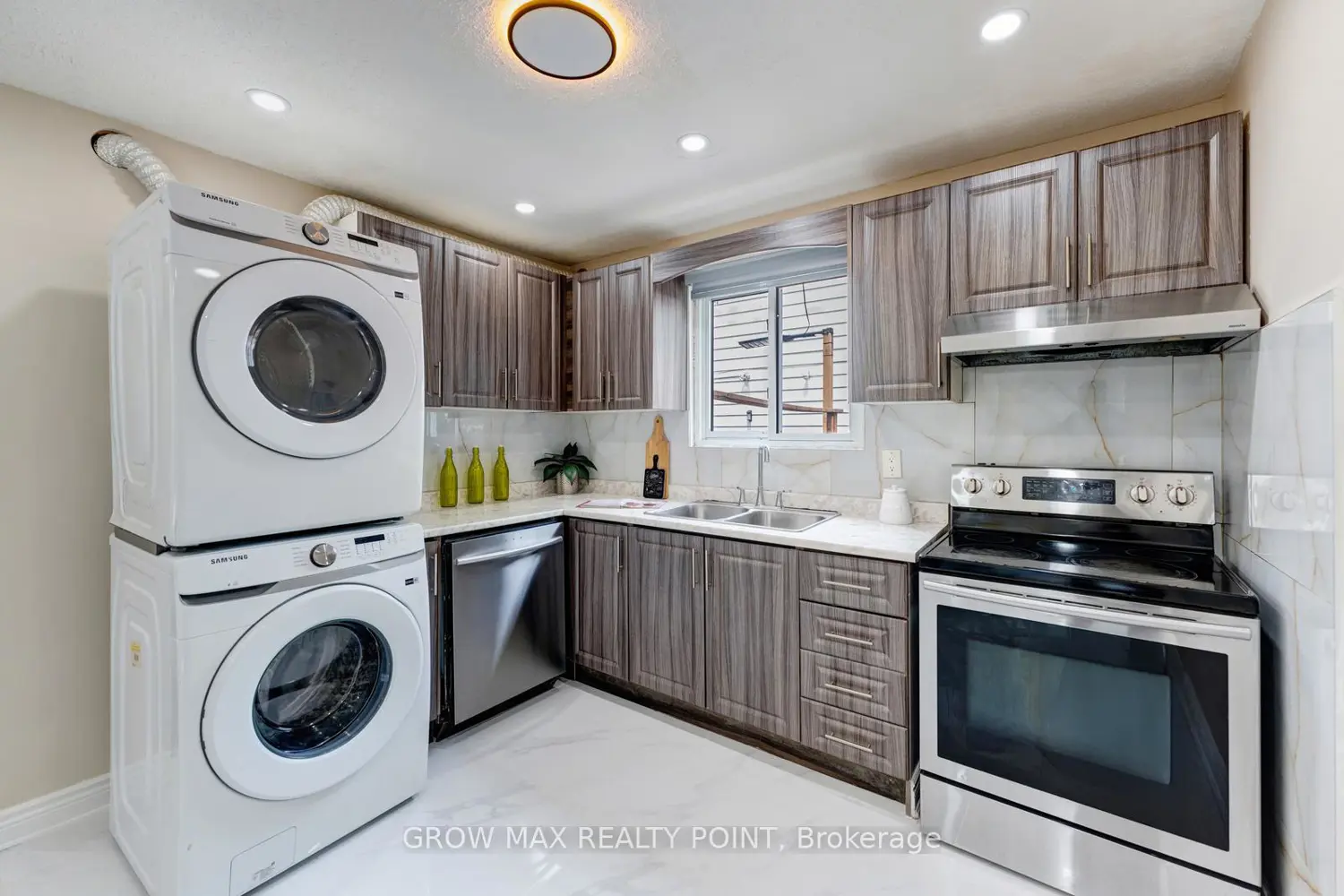 Additional image 7 of 36 Bramhall Circle