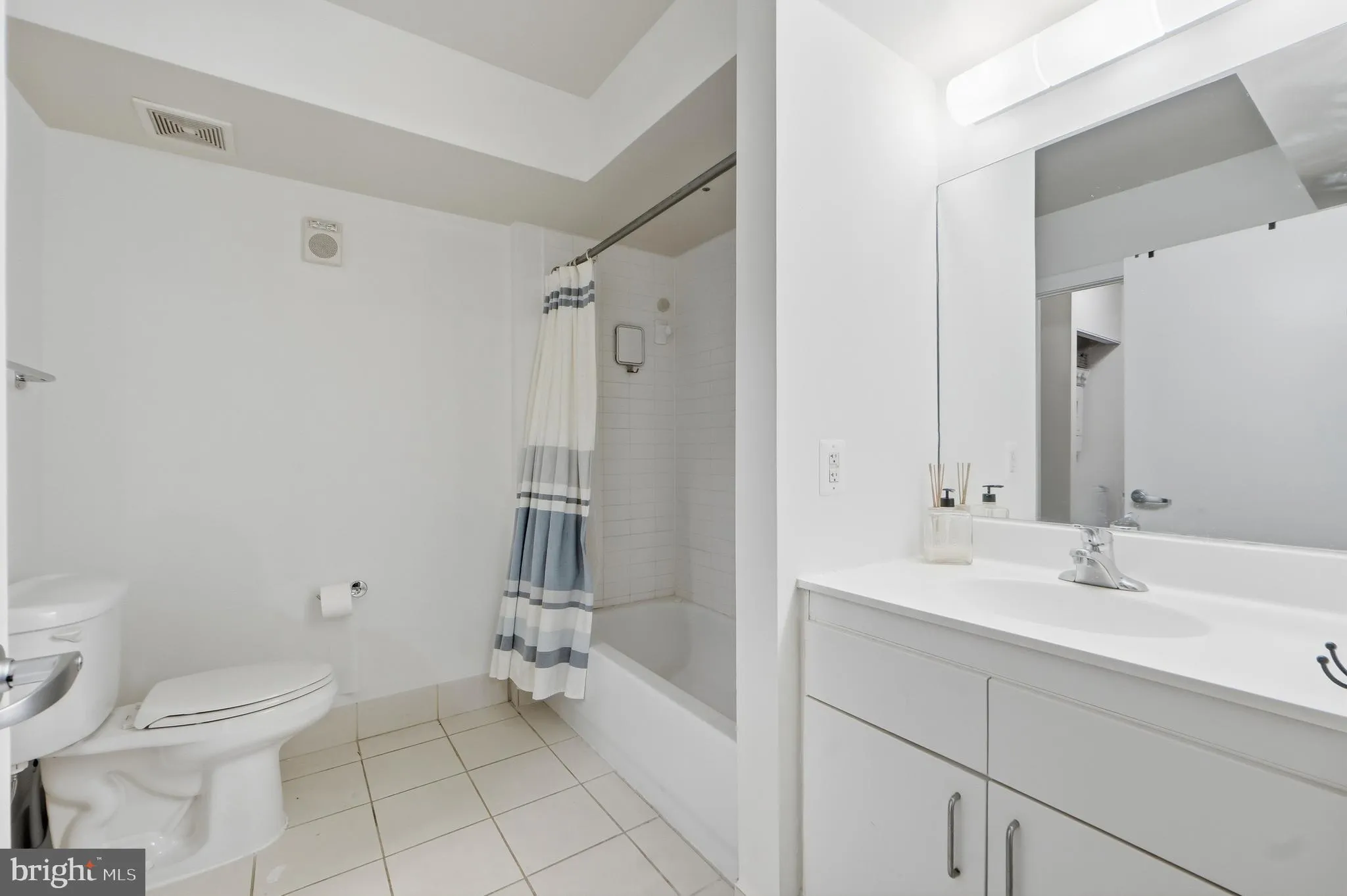Additional image 24 of 1000 New Jersey Avenue SE Unit 216, Washington, DC 20003