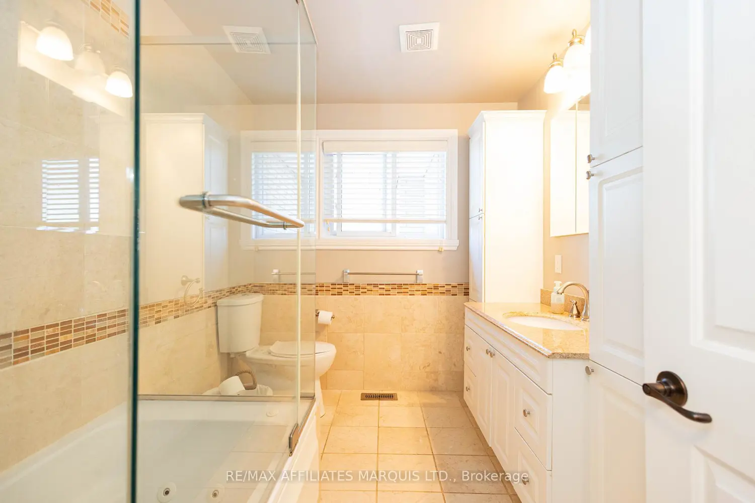 Additional image 9 of 420 Beach Avenue
