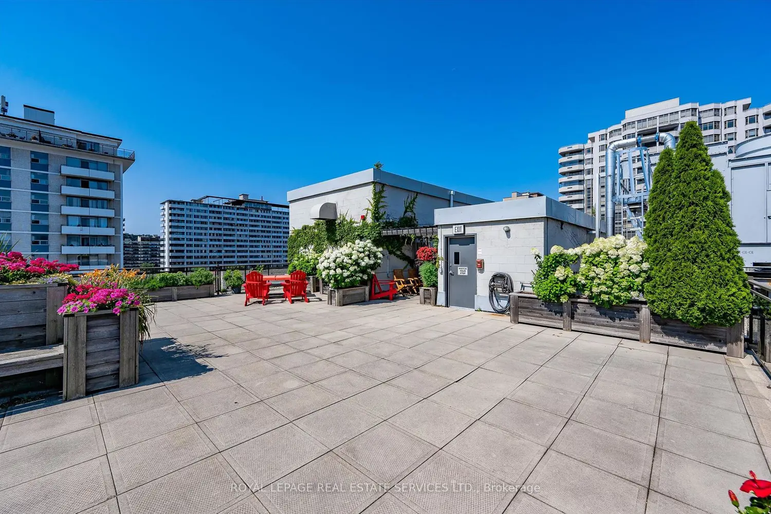 Additional image 8 of 66 Bay Street 401