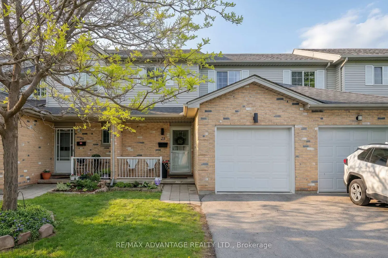 750 Osgoode Drive 25