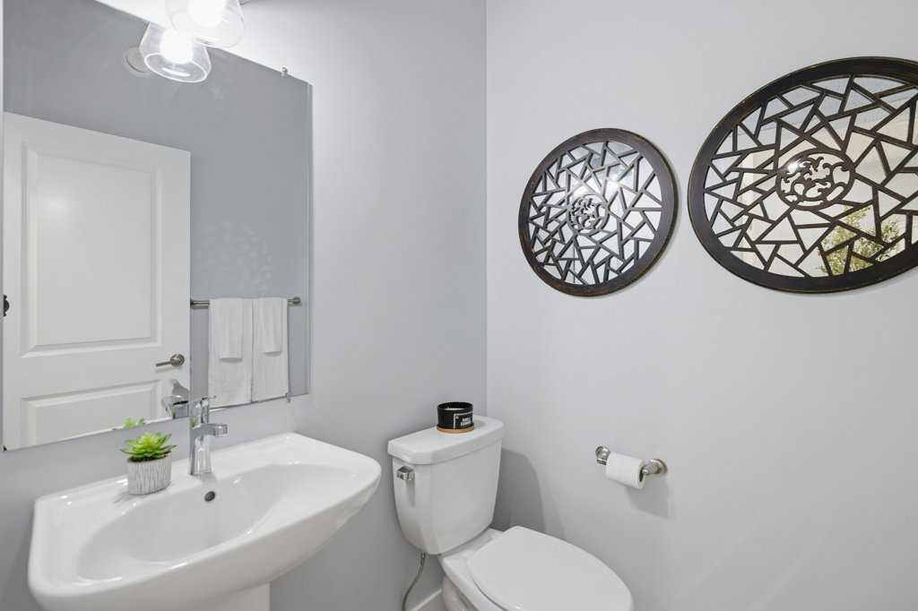 Additional image 6 of 55 Heritage Manor, Cochrane, AB, T4C 3K7