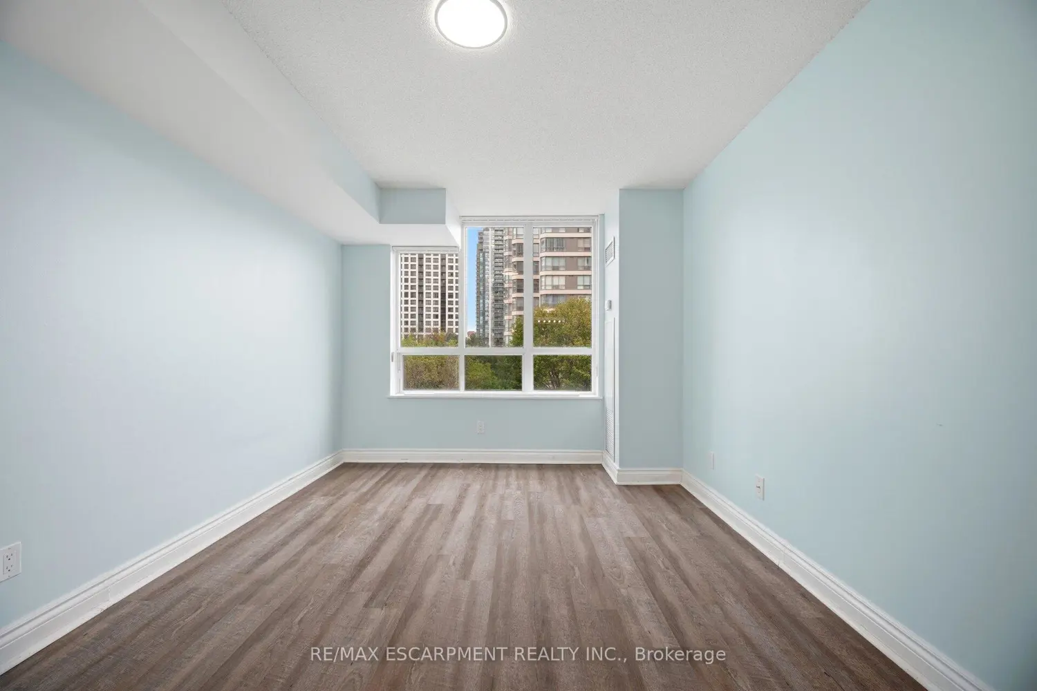 Additional image 8 of 156 Enfield Place 307