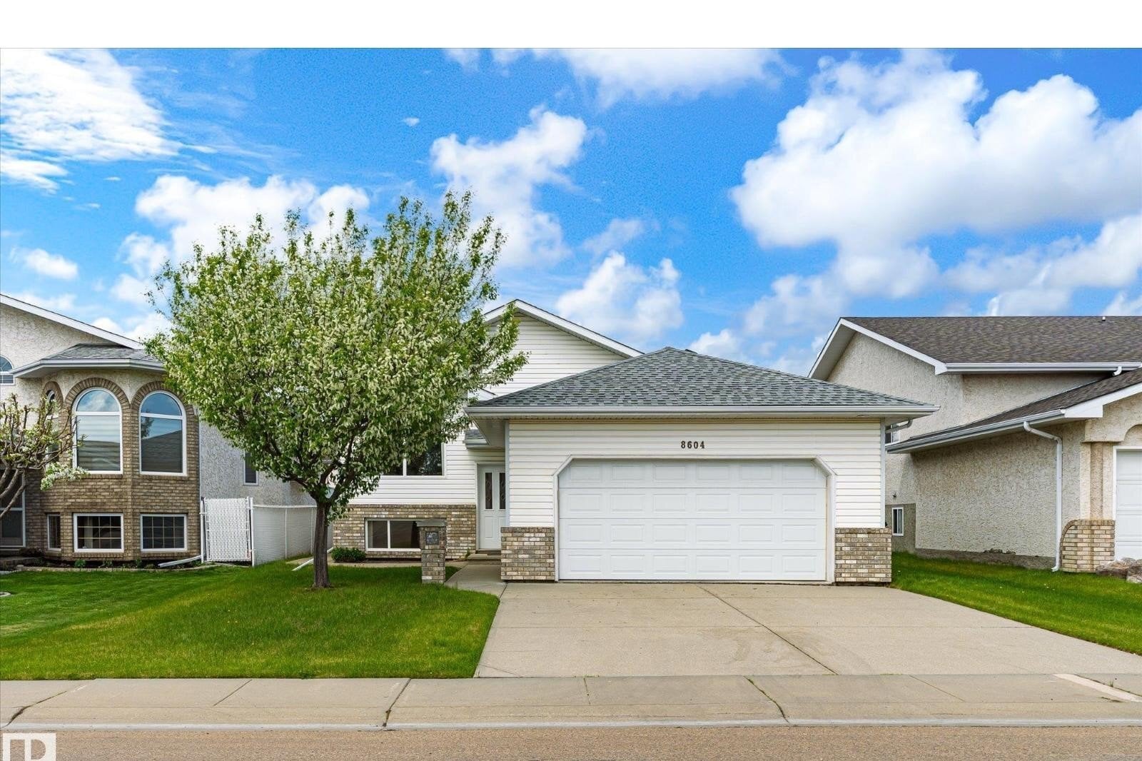 Additional image 7 of 8604 157 Avenue NW, Edmonton, AB, T5Z3B3