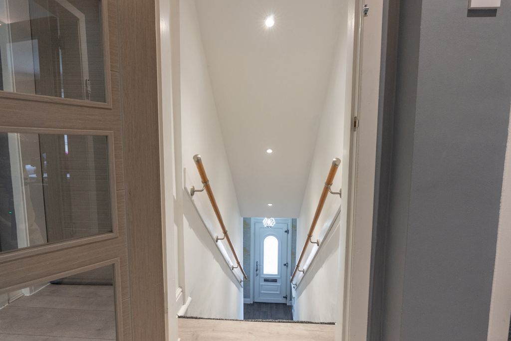 Additional image 4 of 2 bed flat for saleMavisbank Gardens, Bellshill ML4