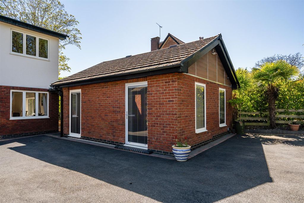 Additional image 27 of 4 bed detached house for saleAlderbrook Road, Solihull B91