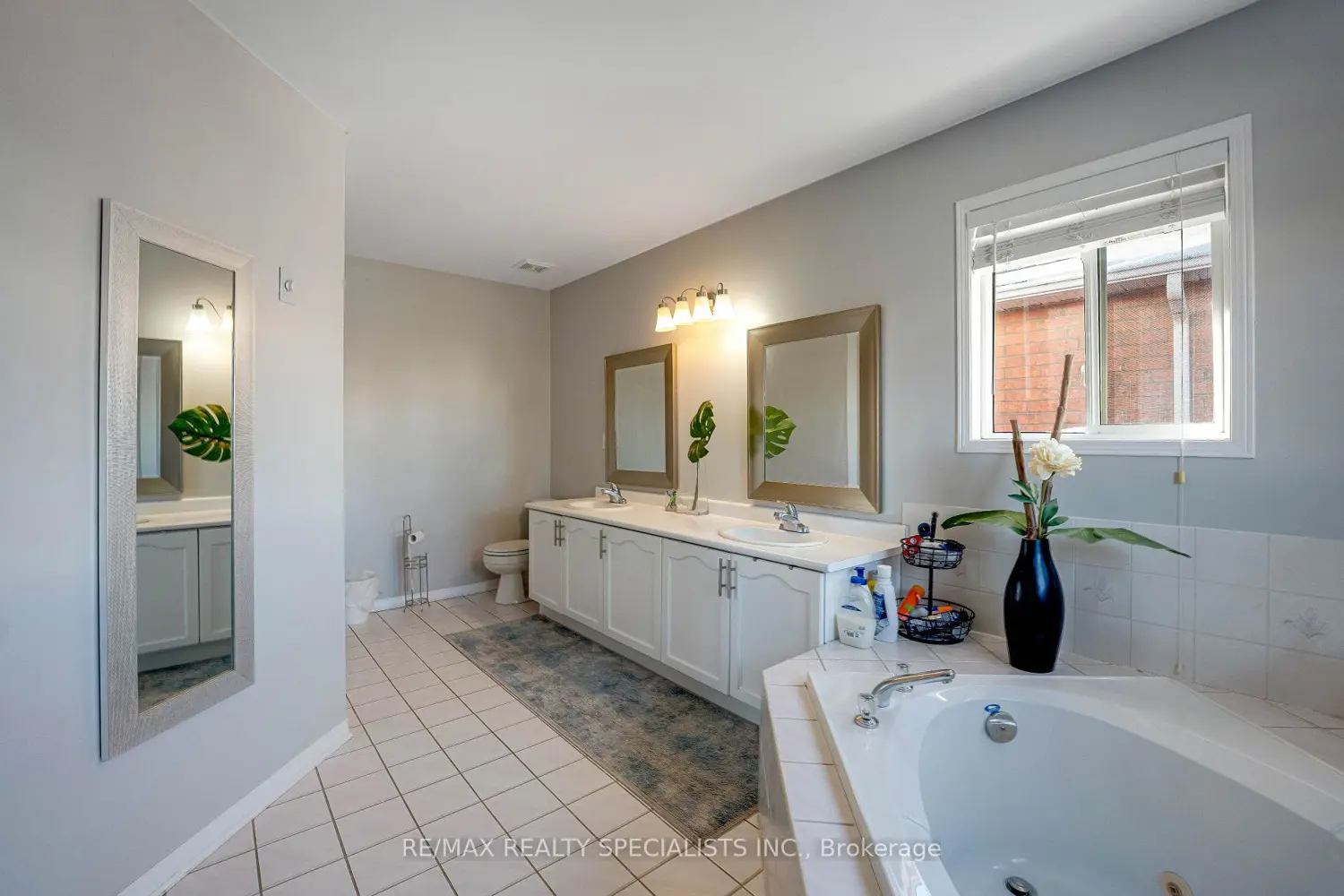 Additional image 9 of 7 Banington Crescent