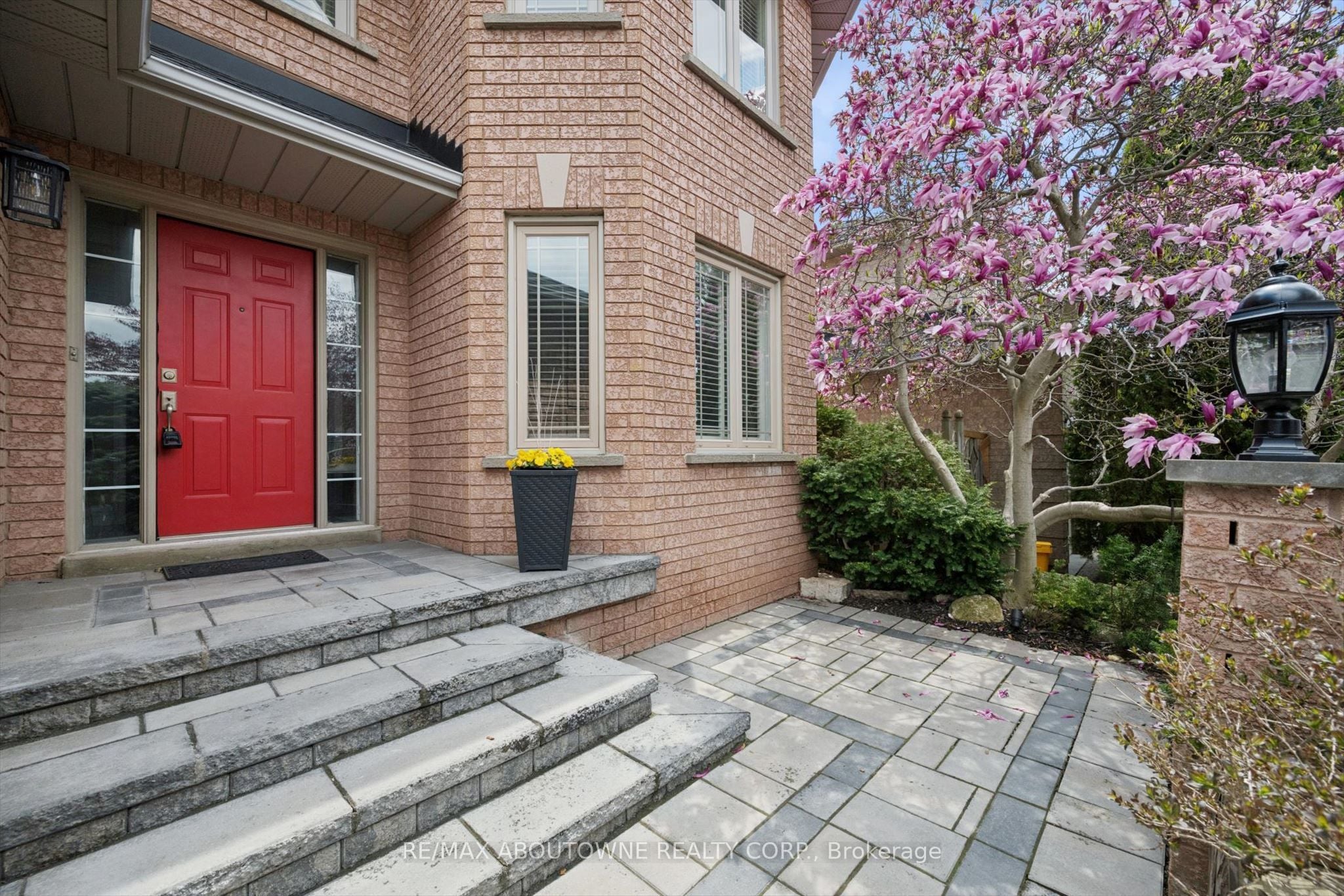 Additional image 3 of 154 Howell Road, Oakville, ON, L6H 5Z2