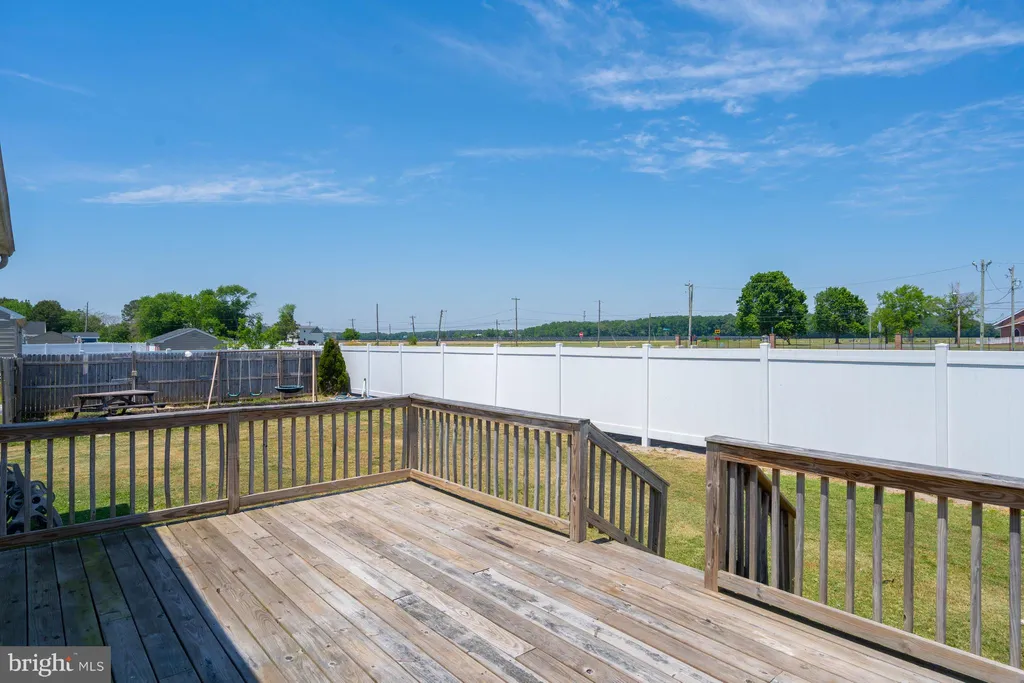 18363 Pin Oak Street, Ellendale, DE 19941