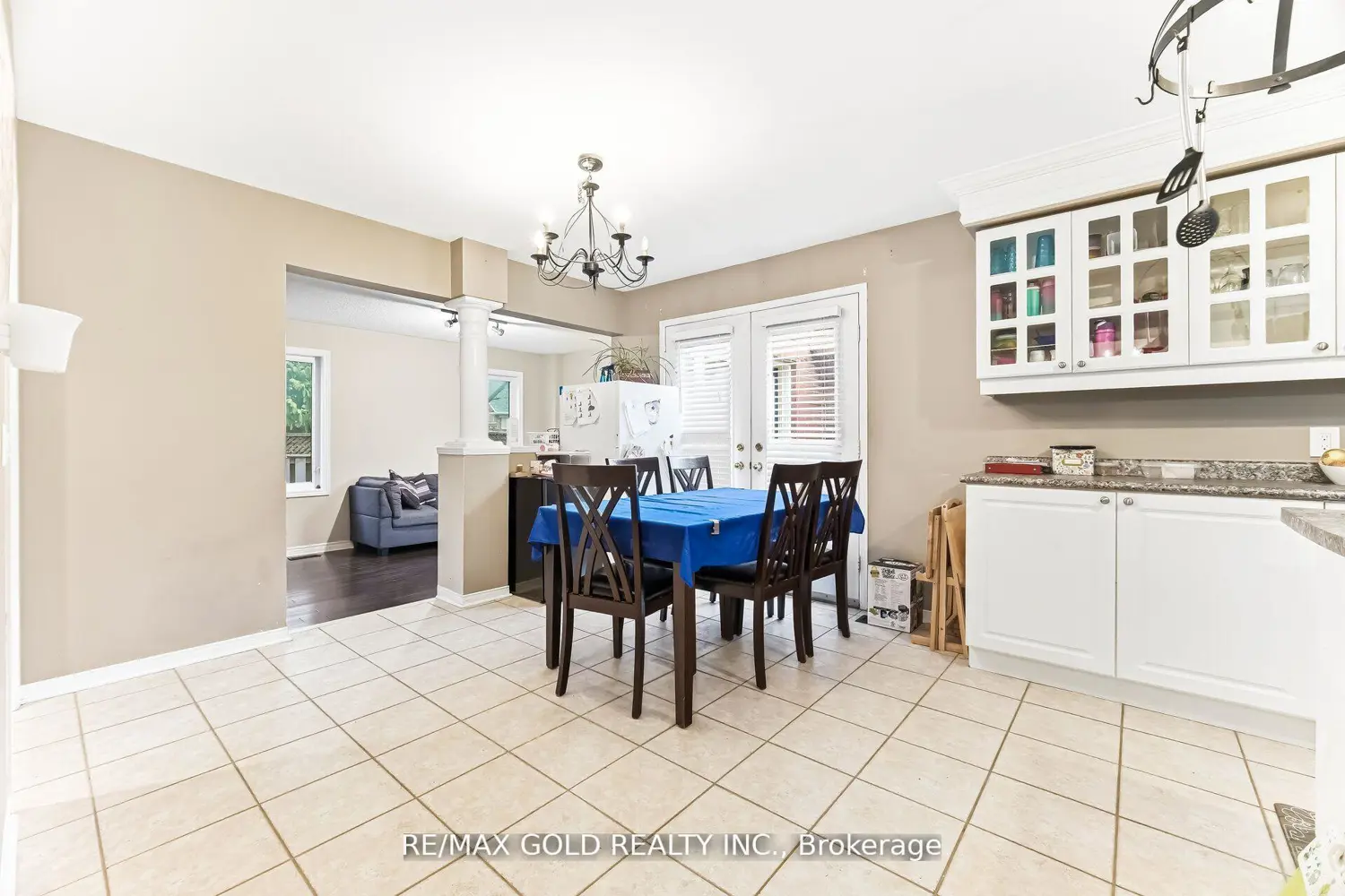 Additional image 7 of 2441 Capilano Crescent