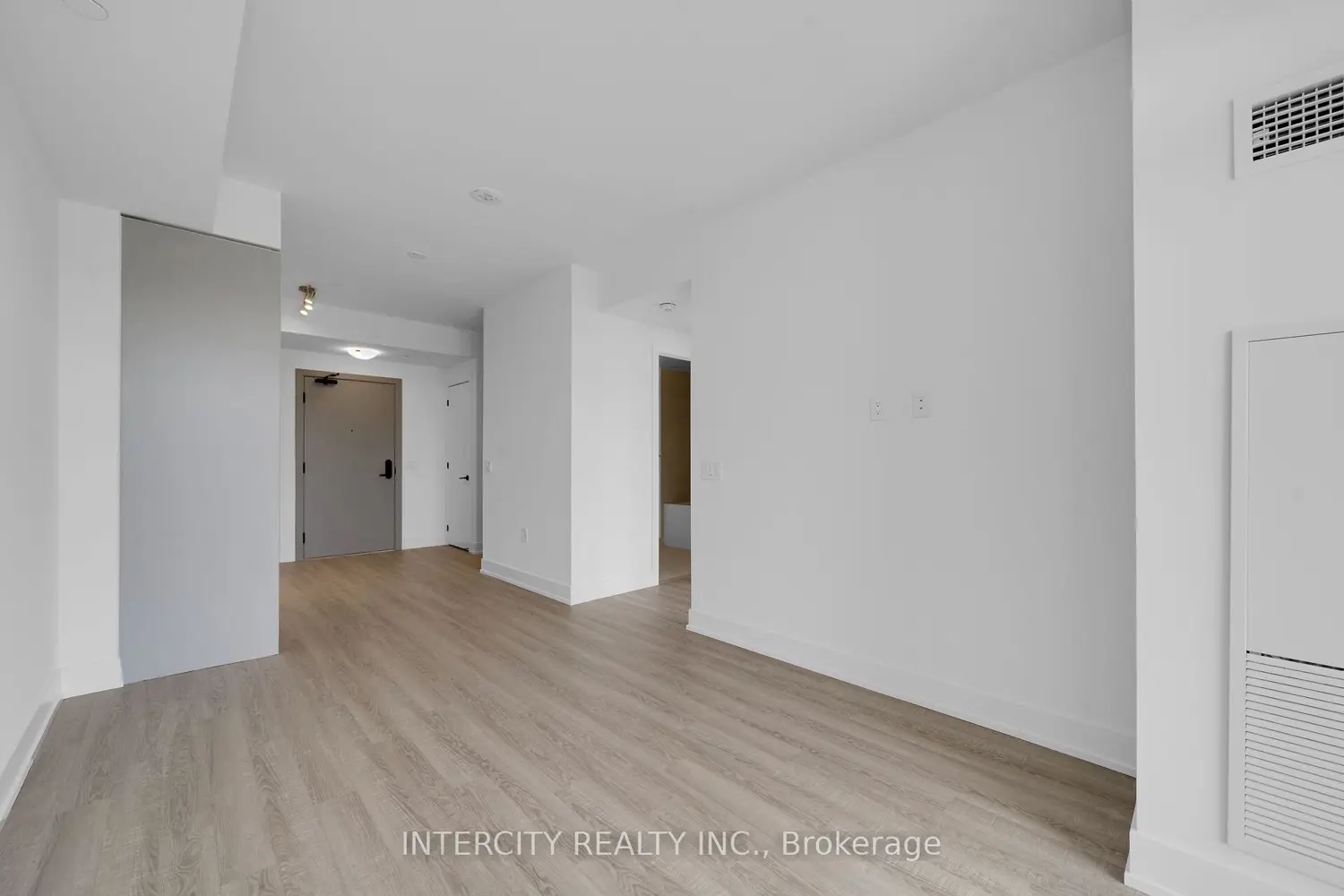 Additional image 7 of 2075 King Road 431