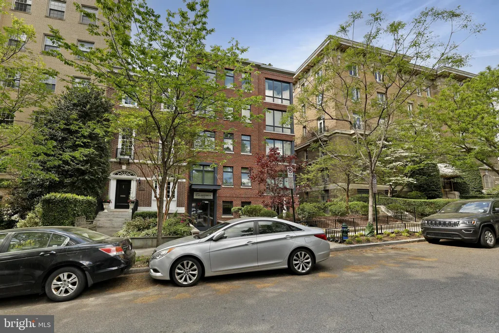 2225 California Street NW Unit 302, Washington, DC 20008
