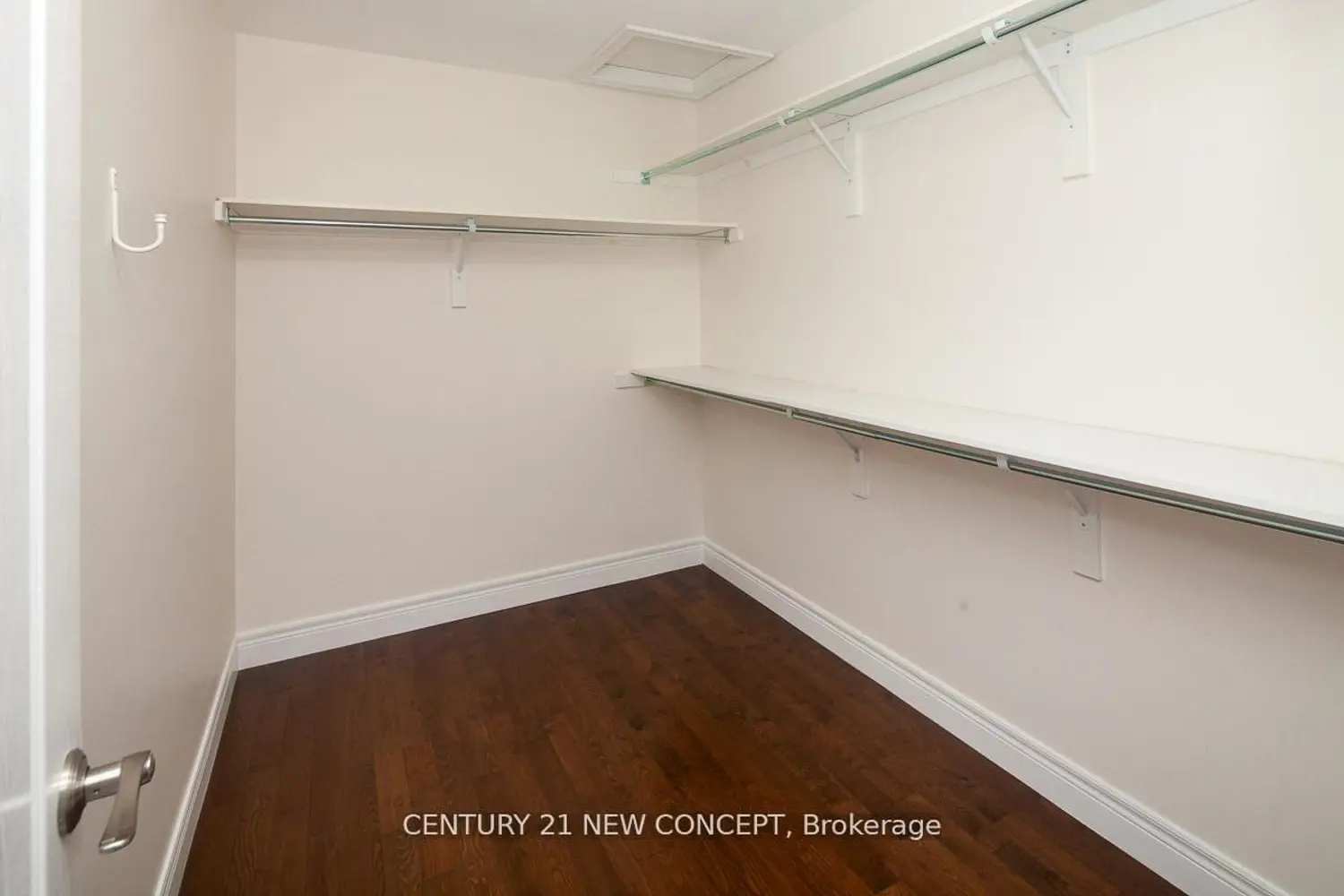 Additional image 6 of 678 Garth Street