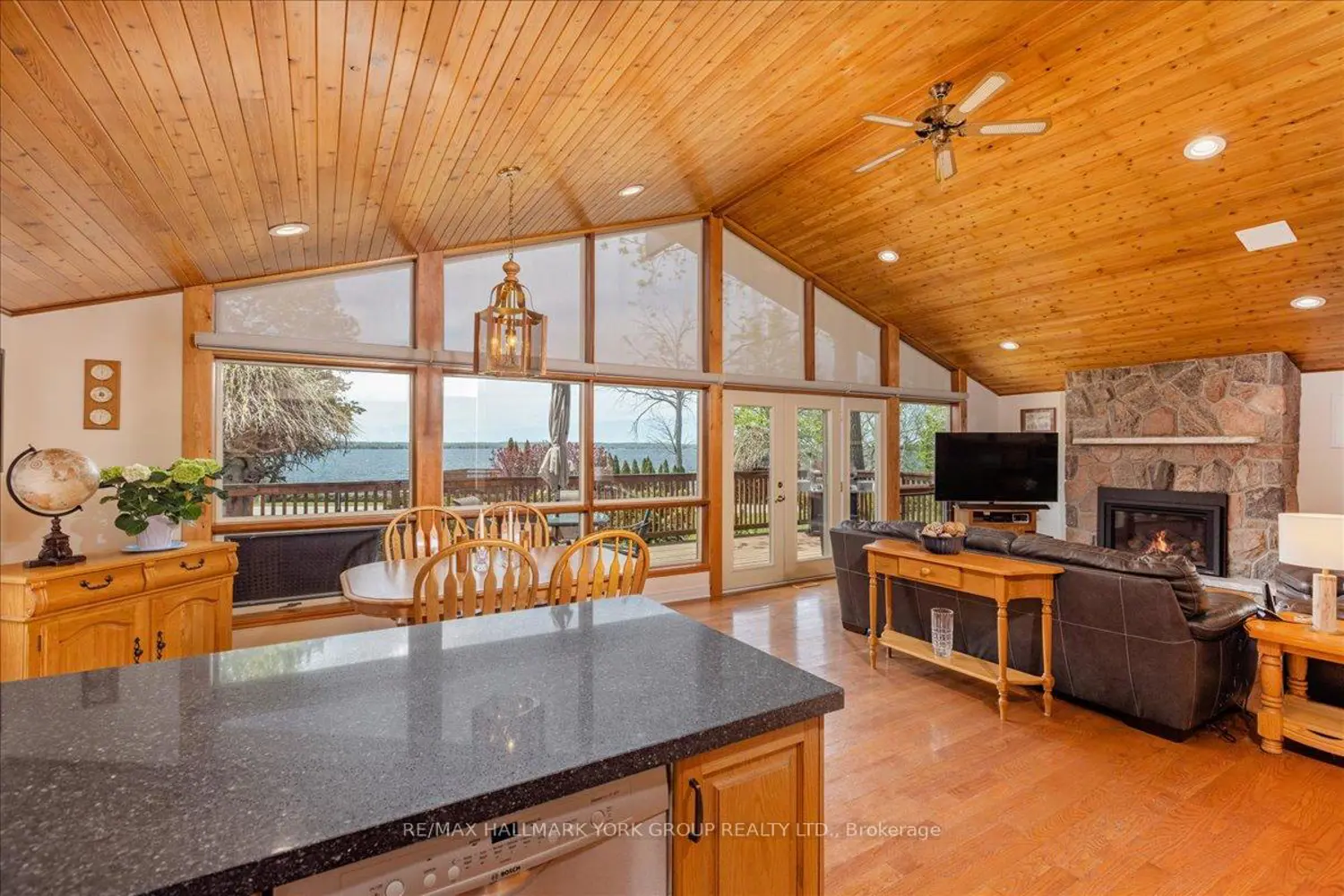 229 Lake Drive photo 2