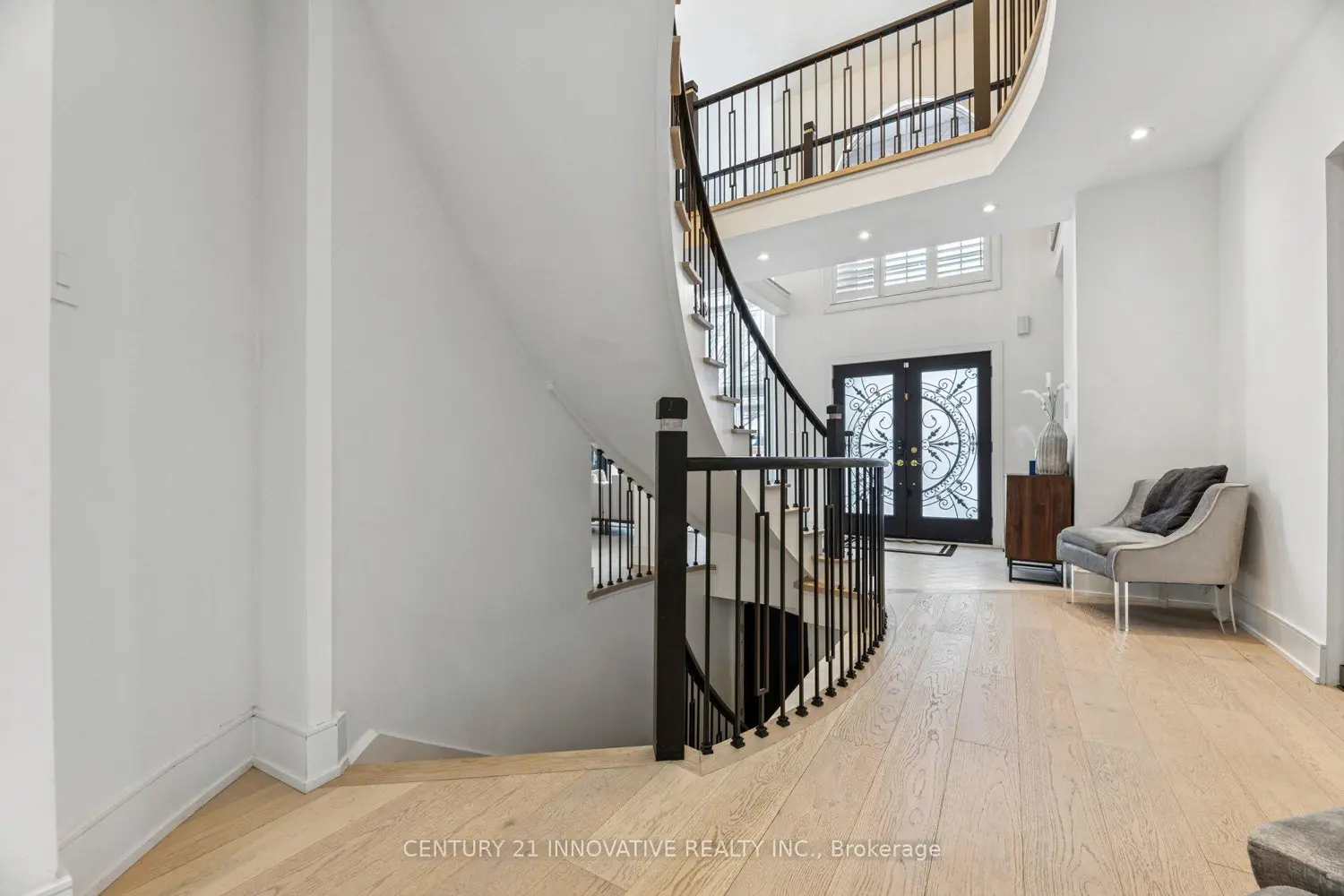 6 Devonridge Crescent photo 2