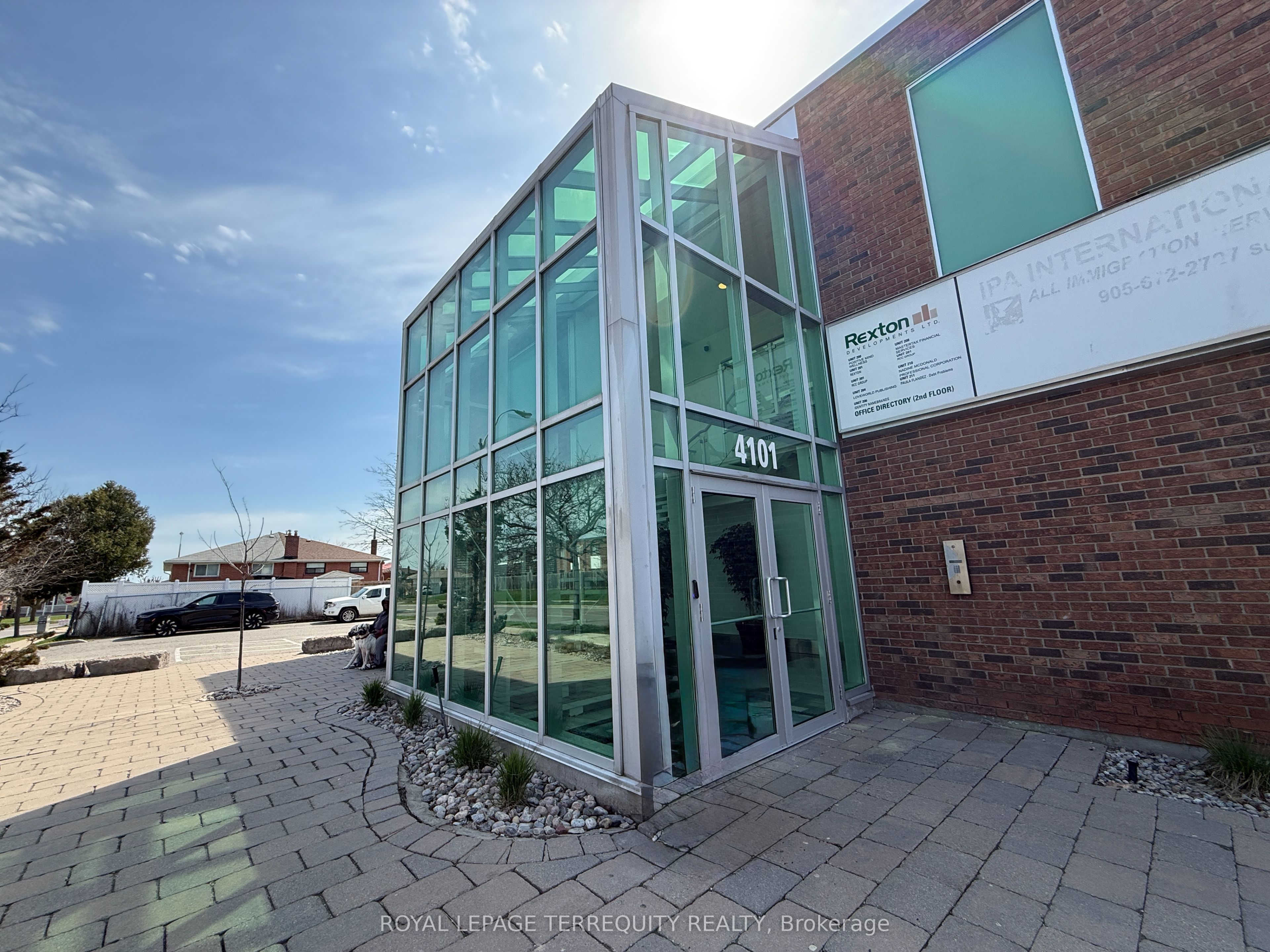 200-4101 Steeles Avenue W, Toronto, ON, M3N 1V7