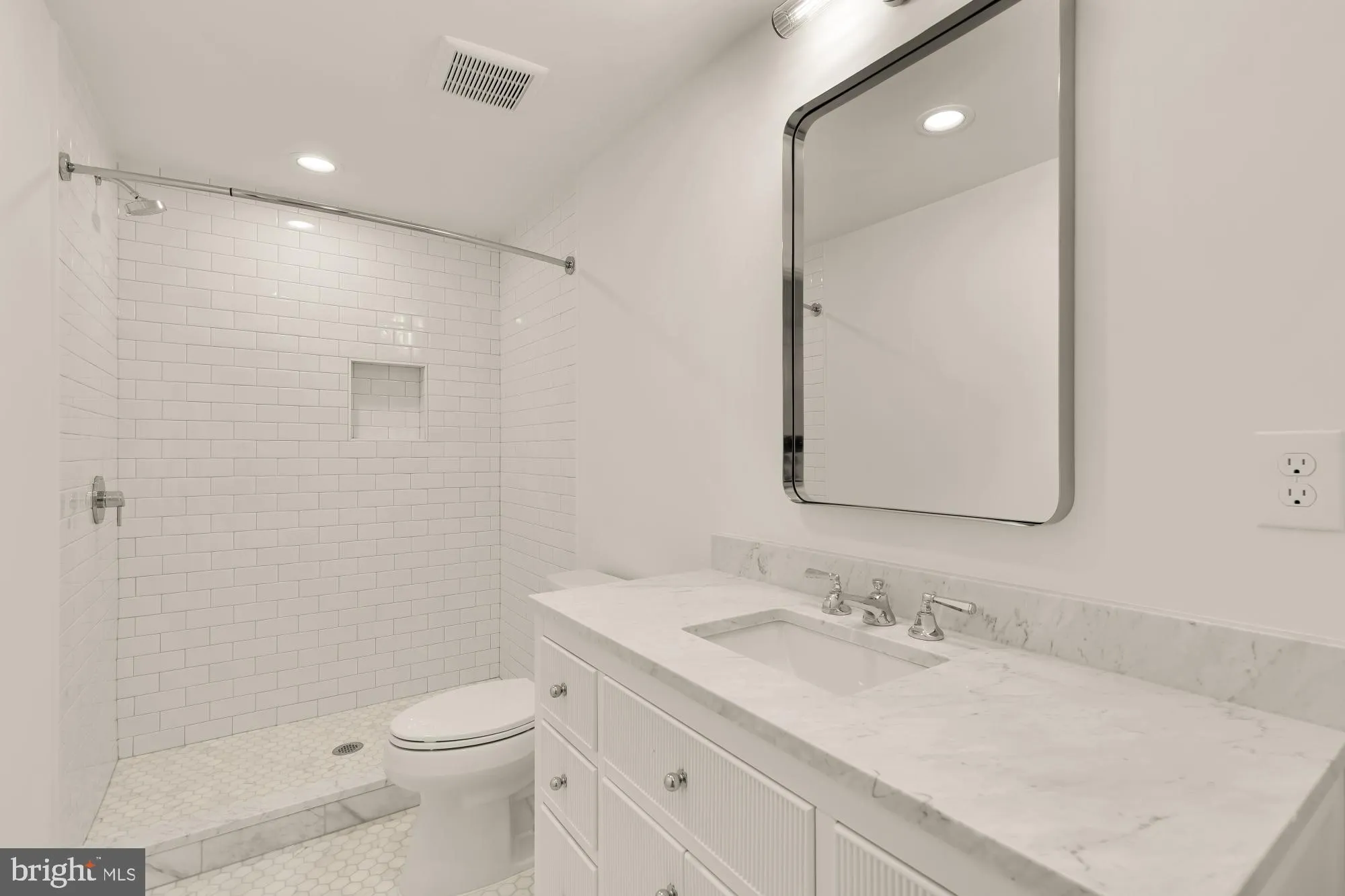 Additional image 84 of 1010 I Street NE, Washington, DC 20002