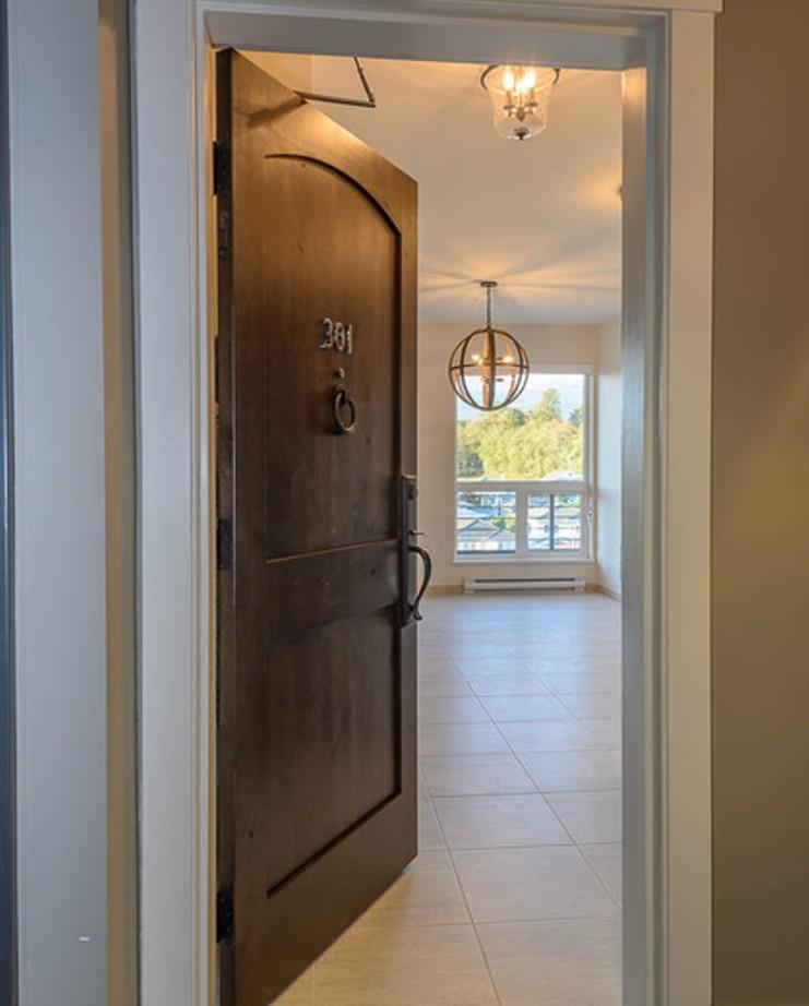 Additional image 2 of 301-4721 Hastings Street, Burnaby, BC, V5C 2K8