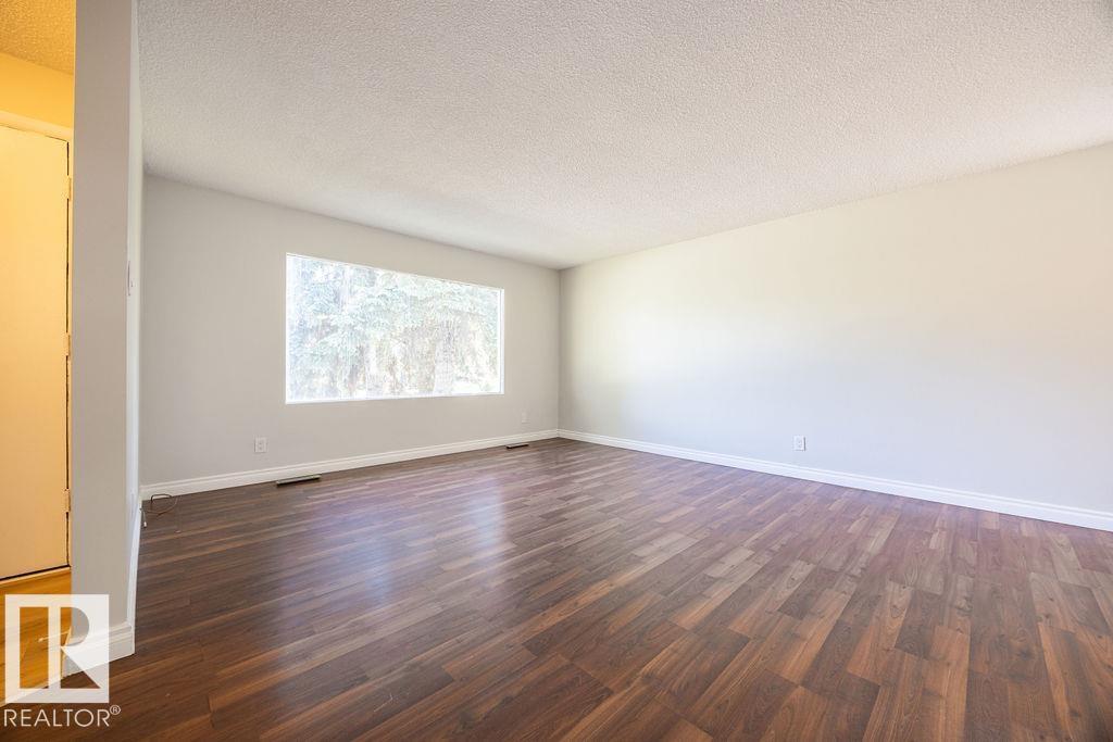 Additional image 4 of 8714 164 Street NW, Edmonton, AB, T5R2R1