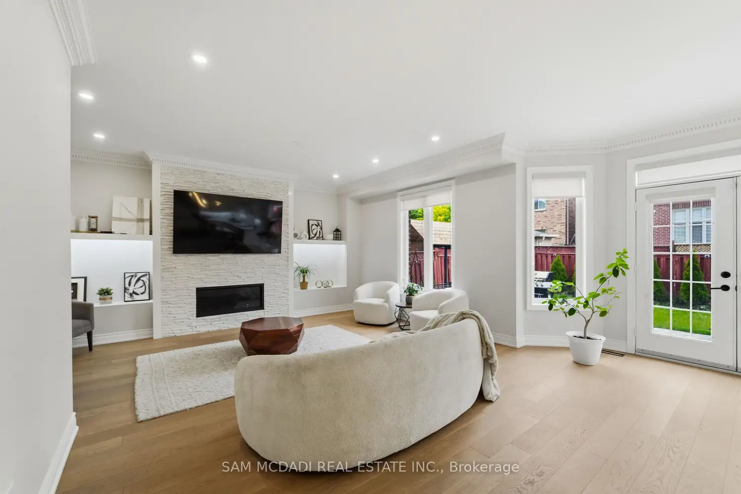 Additional image 11 of 3259 Alpaca Avenue