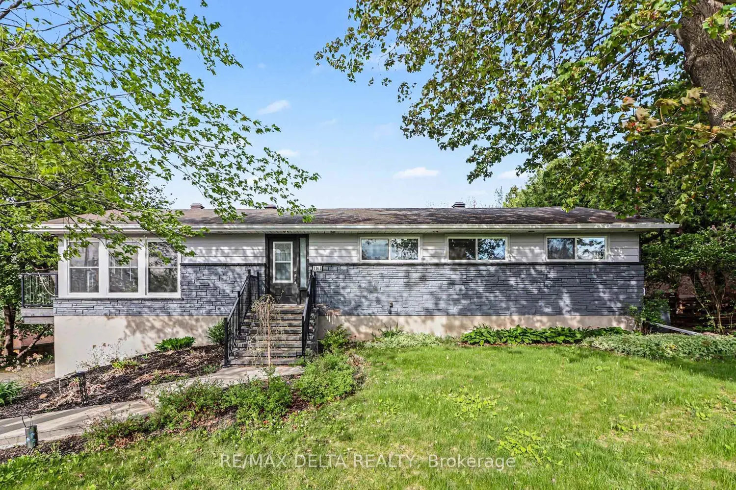 1363 Gerald Street photo 2