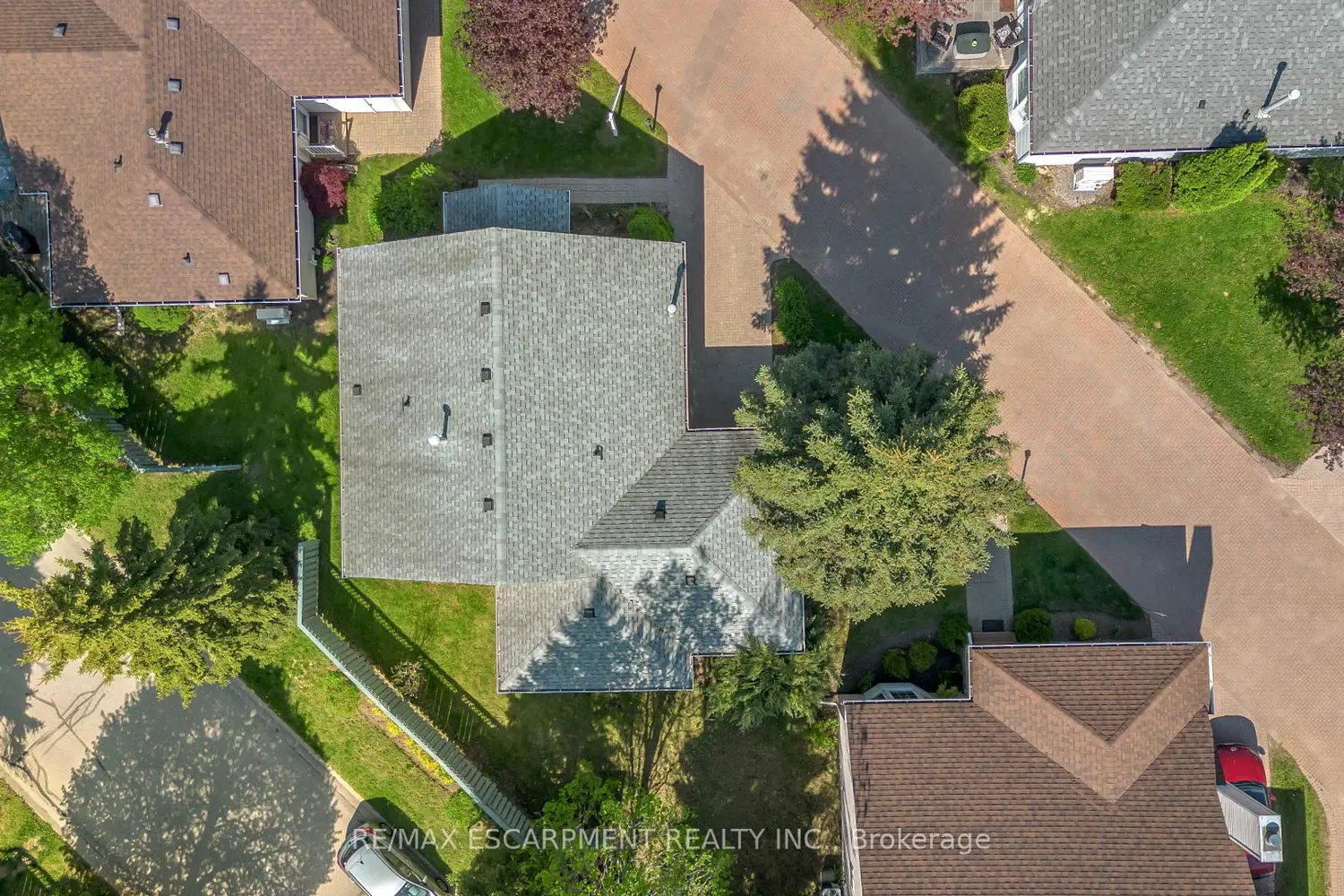 Additional image 11 of 375 Silverbirch Boulevard