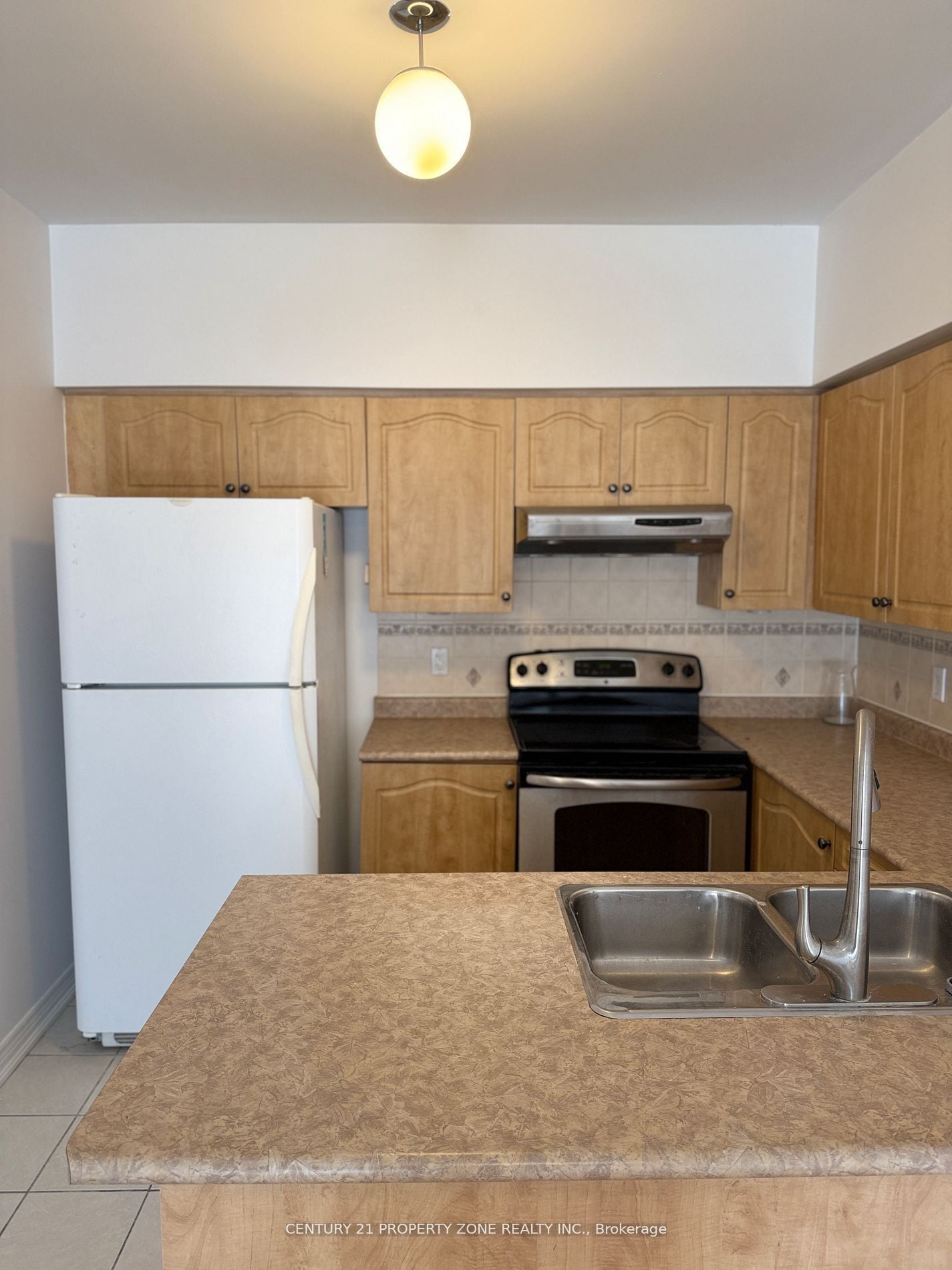 Additional image 2 of 238-1496 Victoria Park Avenue, Toronto, ON, M4A 2M6