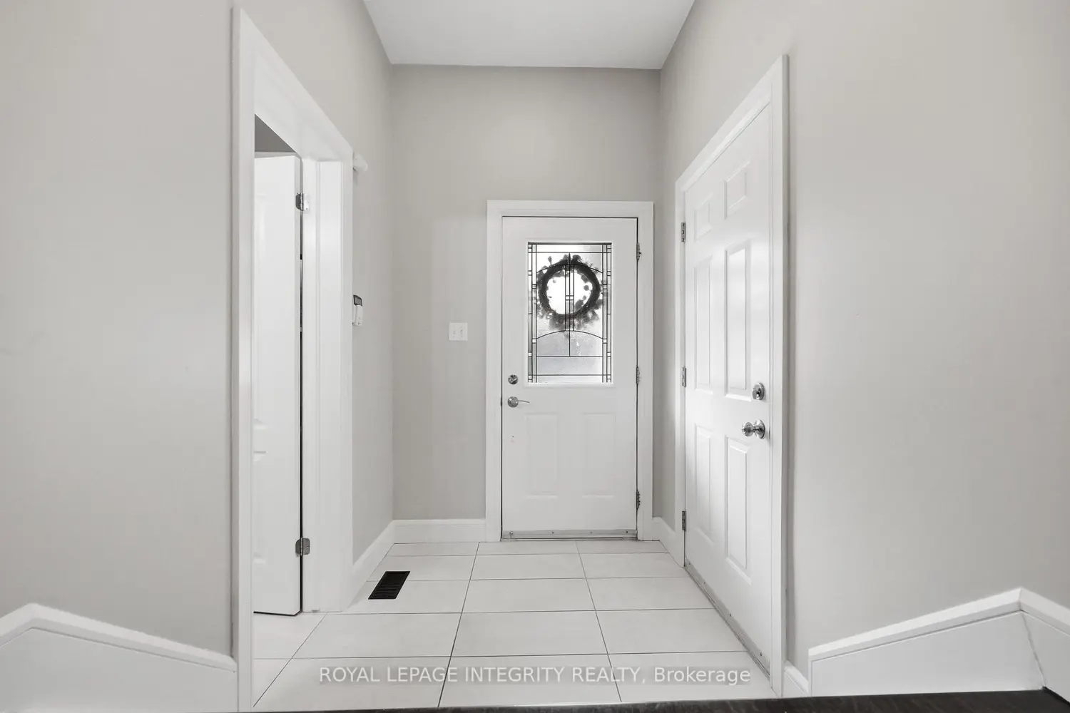 233 Greenridge Street photo 2
