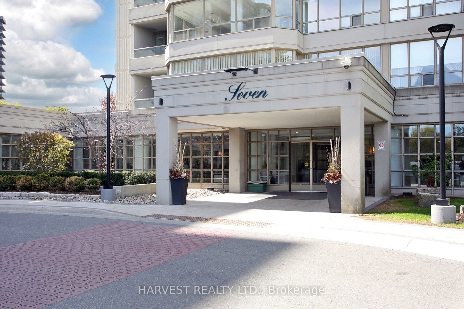 Additional image 4 of 1402-7 Townsgate Drive, Vaughan, ON, L4J 7Z9