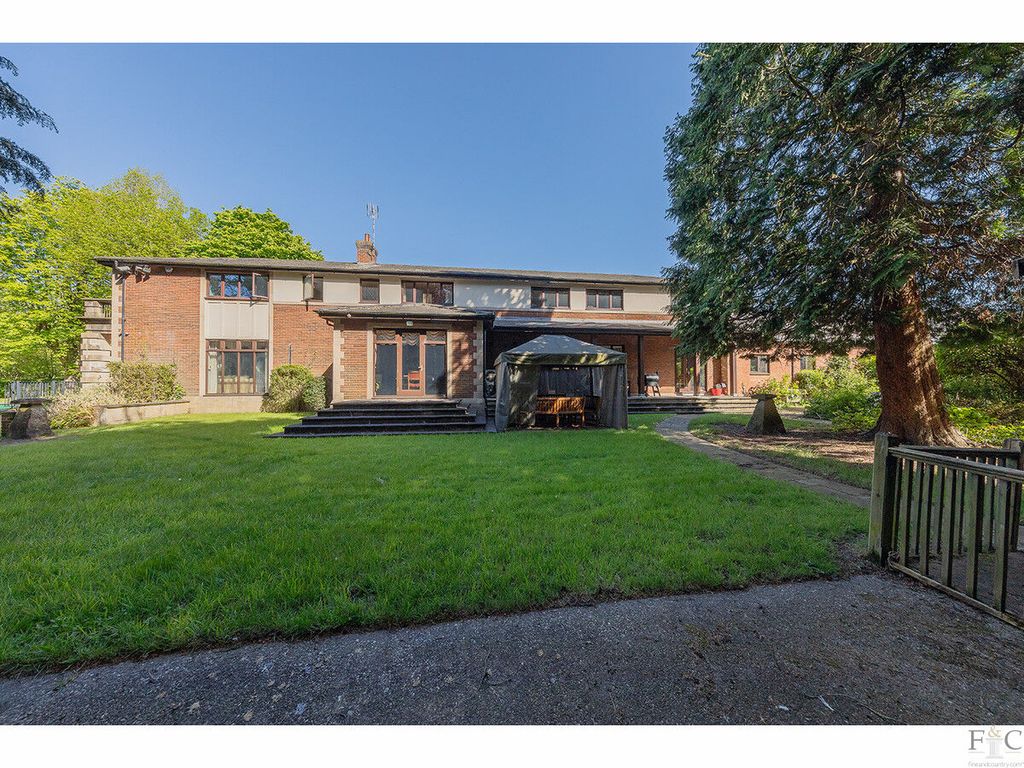 Additional image 41 of 6 bed detached house for saleKnighton Grange Road, Leicester LE2