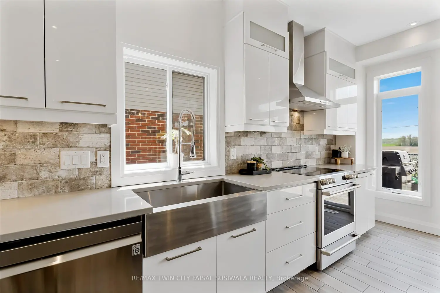 Additional image 9 of 795 Autumn Willow Drive