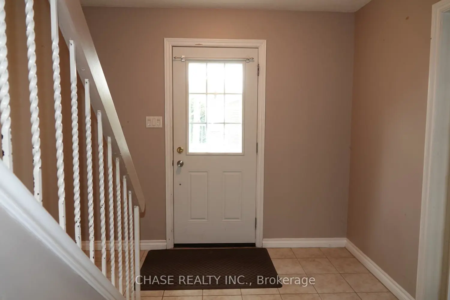 Additional image 3 of 5475 Lakeshore Road 9