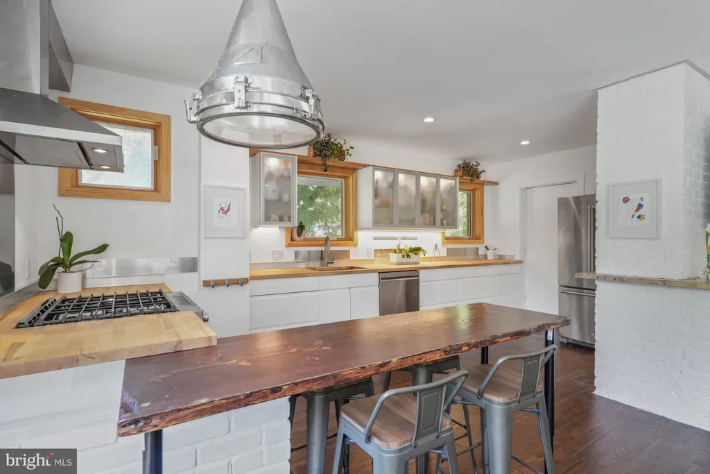 Additional image 10 of 4101 Arkansas Avenue NW Unit B, Washington, DC 20011