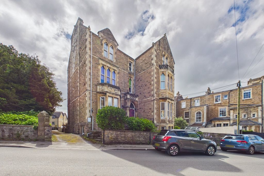 Additional image 10 of 2 bed flat for saleAlbert Road, Clevedon, North Somerset BS21