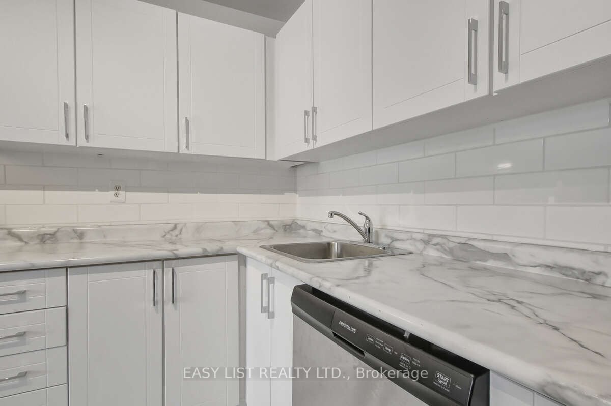 Additional image 2 of C-5555 Montevideo Road, Mississauga, ON, L5N 3S3
