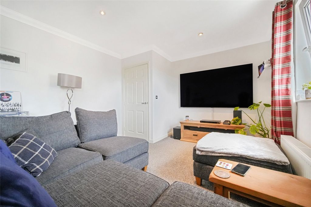 Additional image 7 of 2 bed flat for saleTollbraes Road, Bathgate, West Lothian EH48