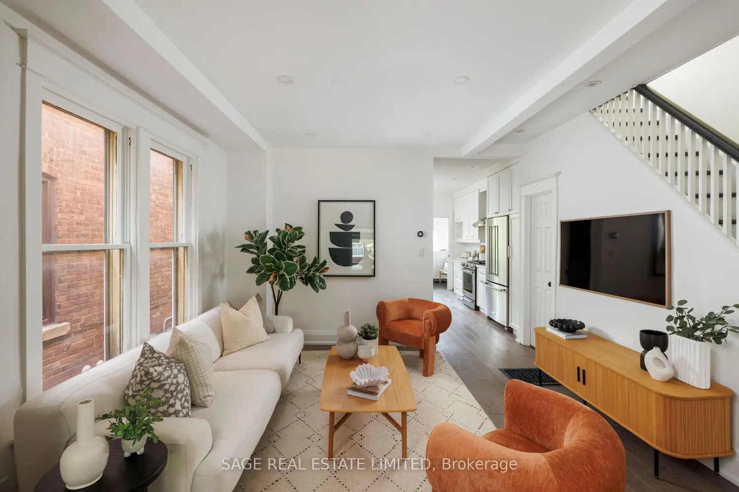 108 Dewhurst Boulevard photo 3