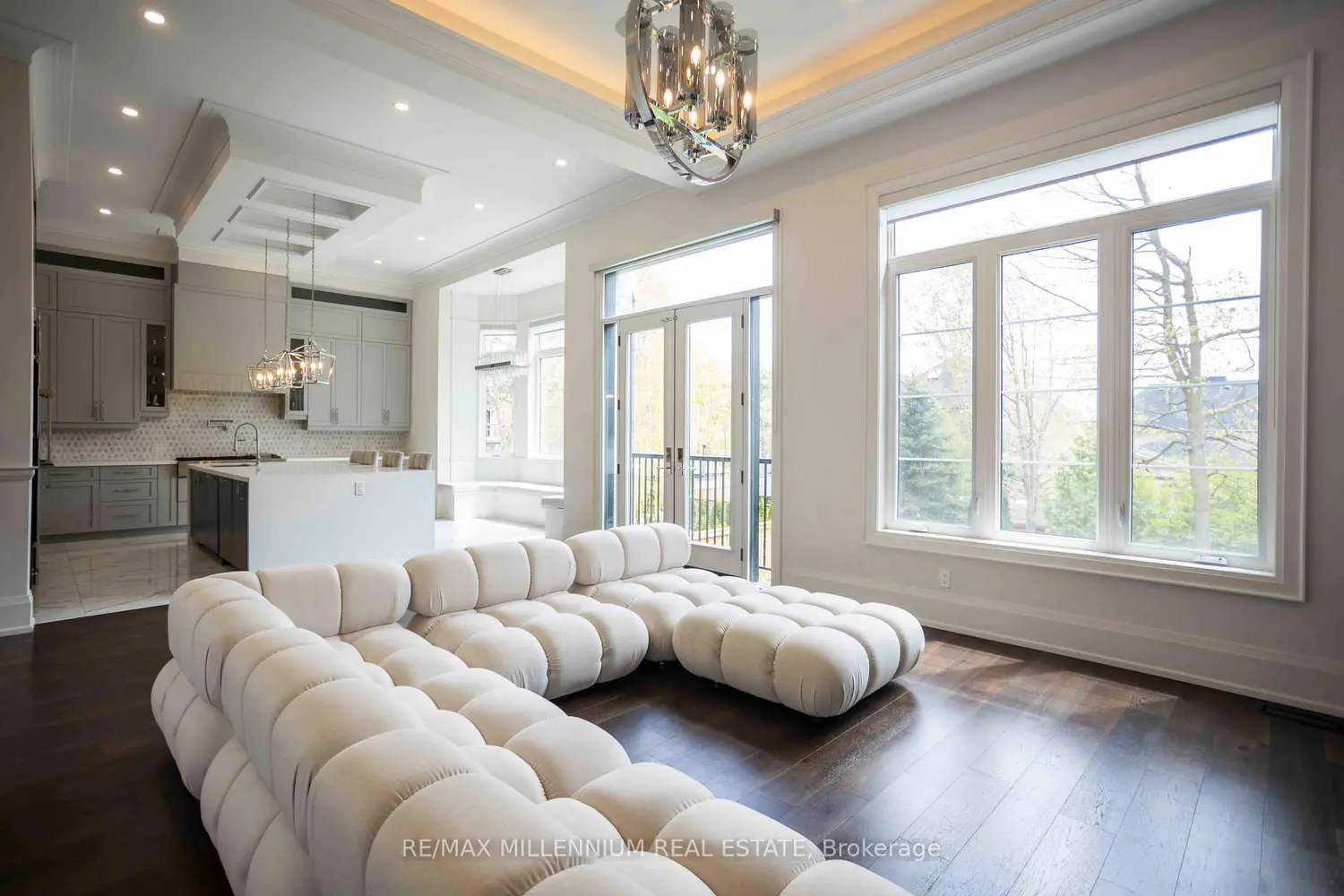 Additional image 11 of 413 Sheppard Avenue