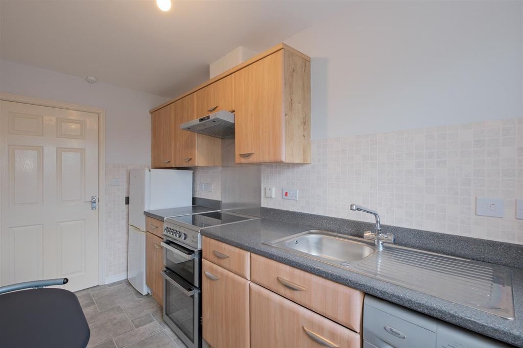 Additional image 6 of 2 bed flat for saleWest Wellhall Wynd, Hamilton ML3