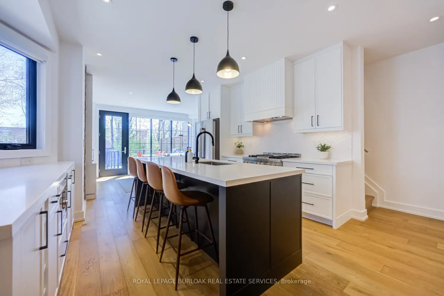 103 Harcourt Avenue photo 3